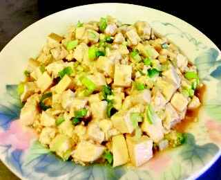 S6 - Hagymás tofu saláta