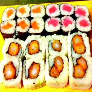 Su136 - 2db vegyes maki tál