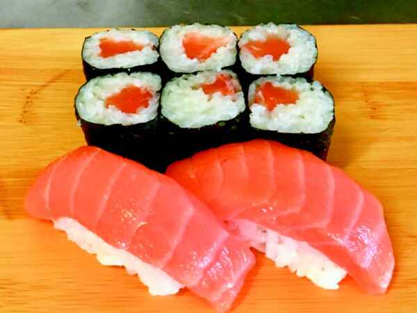 Su173 - 2db lazac nigiri, 6db lazac maki