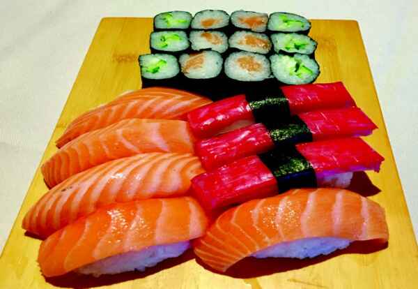 Su237 - 8db nigiri, 12db maki