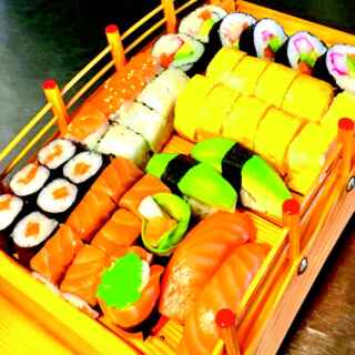 Su267 - Luxus vegyes nigiri és maki tál