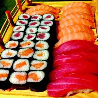 Su274 - 12 db vegyes nigiri, 24 db vegyes maki