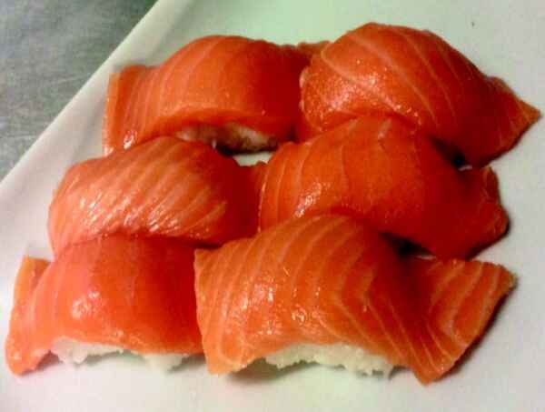 Su47 - Lazac nigiri 6db